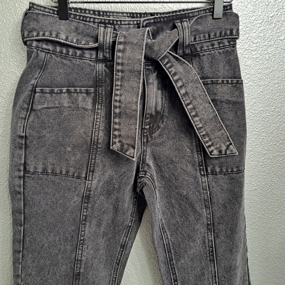 Forever 21 High Rise Denim With A Denim Belt Size 27 - Picture 2 of 5